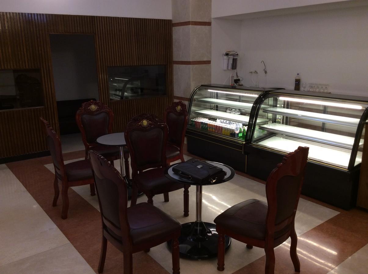 Marino Royal Hotel Dhaka Buitenkant foto