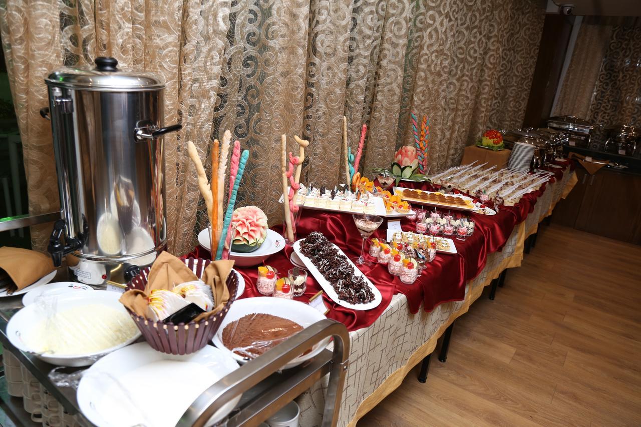 Marino Royal Hotel Dhaka Buitenkant foto
